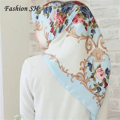 Printed Scarf Bawal Tudung Silk Shawl Elegant Rose Bouquet Sample Satin Hijab 90x90cm M90095