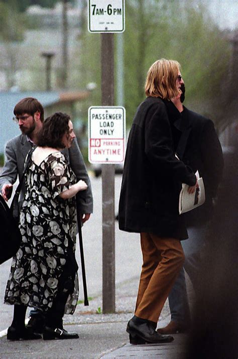Kurt Cobain suicide scene: Previously unpublished photos