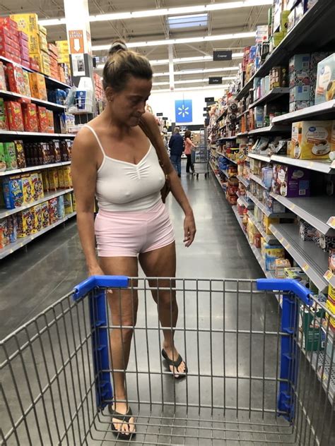 Leslie Walmart Posing Cellulite Saggy Tits Long Nipples 9 Pics XHamster