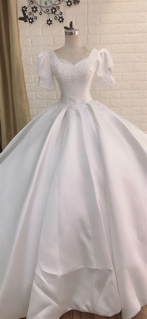 Minimalist Elegant White Satin Ball Gown Wedding Dress Hanging Sleeves