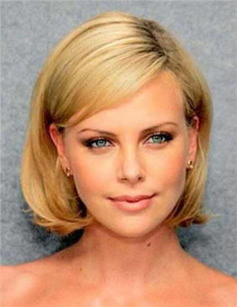 15 Short Straight Hairstyles For Round Faces Latest Bob
