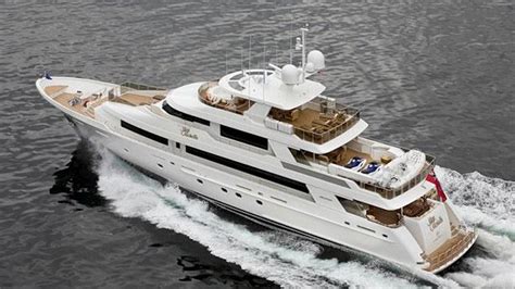 Iyc Sells Westport Superyacht Miss Michelle With Worth Avenue Yachts