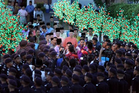 Ibu pejabat polis daerah kajang polis diraja malaysia 43000 kajang, selangor, malaysia. Majlis Berbuka Puasa Bersama Warga Polis Diraja Malaysia ...