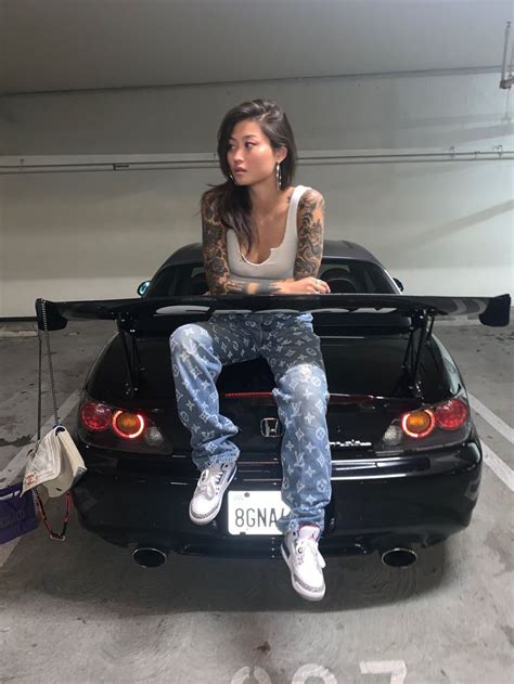 Pin By Danielle Yoo On Pose Bihhh Jdm Girls Car Girls Car Girl