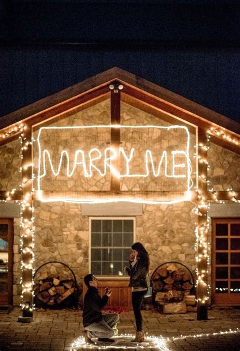 Proposal Locations & Ideas / http://www.deerpearlflowers.com/marriage