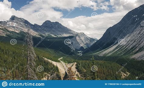 Into The Wild Alberta Canada Stock Photo Image Of Reflection Green