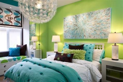 Explore these teen bedroom ideas for chic solutions. Sassy and Sophisticated Teen and Tween Bedroom Ideas