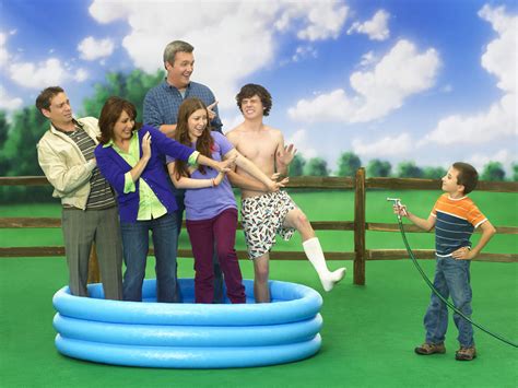 The Middle The Middle Foto Atticus Shaffer Charlie Mcdermott Chris Kattan Eden Sher Neil