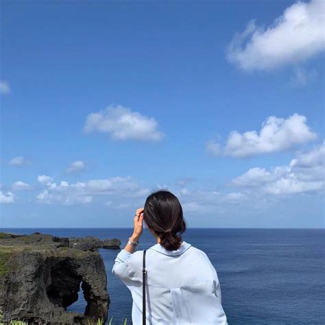 Free couple stock video footage licensed under creative commons, open source, and more! L'image contient peut-être : une personne ou plus ...