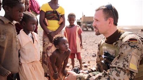 Niger is a valuable, reliable and determined partner in the. BILD im Bundeswehr-Lager in Mali: Deutsche Soldaten im Fadenkreuz von ISIS und al-Qaida ...