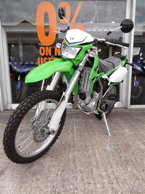 Brand New Kawasaki Klx 250 Green Enduro