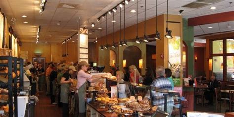 Many panera bread locations open at 7 am and close at 9 pm on saturdays and a number of cafes choose to open at 6.30 am on weekdays, as well. Panera Bread Christmas Eve Hours / Panera Bread Christmas ...
