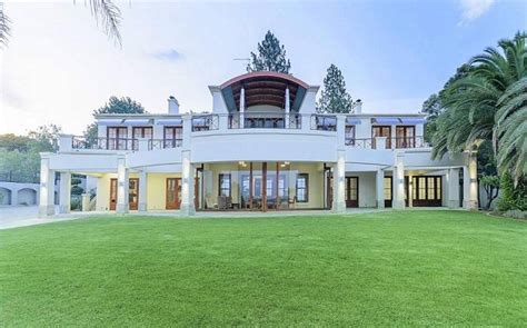 The need for the future leaders of corporate south africa to work with the public sector. Gauteng premier's official residence goes under the hammer