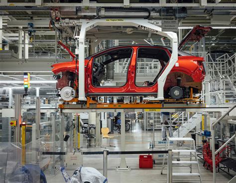 Id5 In Series Production Volkswagen Successfully Transforms Zwickau