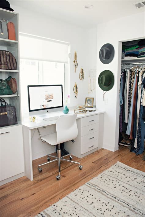 Tuck away a workspace or put a guest room closet to work with a closet office. our new home : closet/office » STYLE ME GRASIE