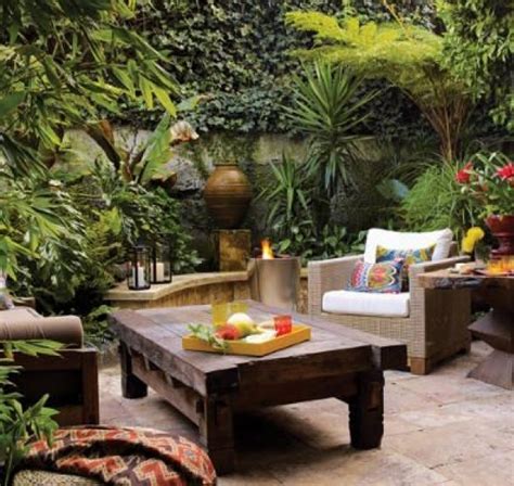 Dank einer klaren gliederung kommt ein kleiner garten größer vor. Garten rustikal gestalten
