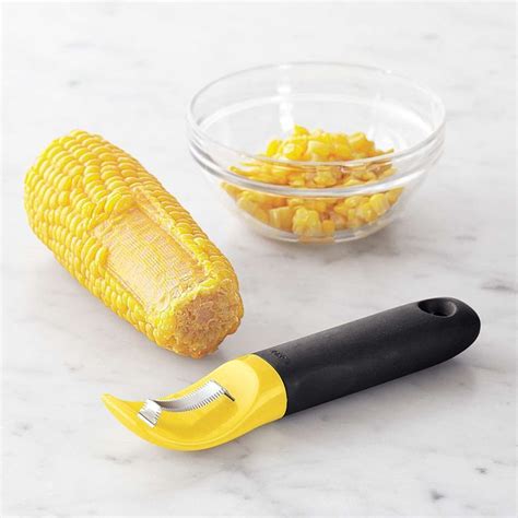 Oxo ️️ Corn Peeler Sur La Table Cool Kitchen Gadgets Food Kitchen