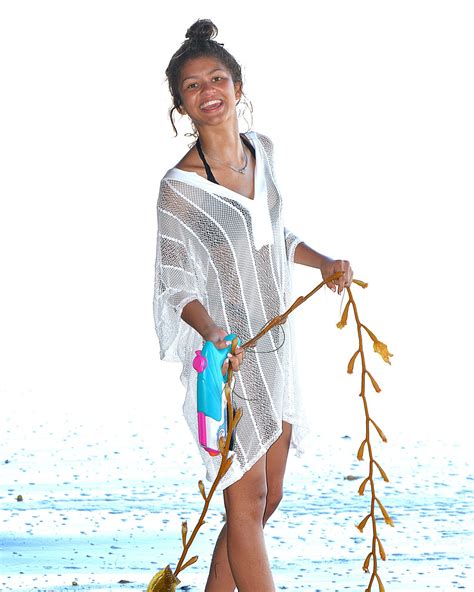 Zendaya Coleman In Covered Bikini On The Beach In Malibu Hawtcelebs