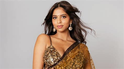 Suhana Khans Copper Sabyasachi Sari Came With A Sexy Bralette