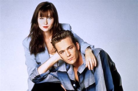 Brenda And Dylan Beverly Hills 90210 Photo 41373370 Fanpop