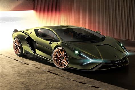 The 2020 lamborghini sian is a hybrid supercar that the italian firm unveiled ahead of the 2019 frankfurt motor show. Lamborghini Sián: la prima ibrida del Toro va in ...