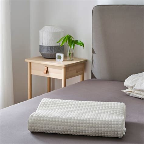 If you're a side sleeper, the correct pillow choice may be one that is a firmer and a little thicker, according to michael breus, phd, a clinical psychologist and member of the american academy of sleep medicine. ROSENSKÄRM Ergonomic pillow, side/back sleeper - IKEA