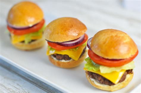 Sliders Mini Burgers With Beef Cheese Tomato Red Onion And Lettuce