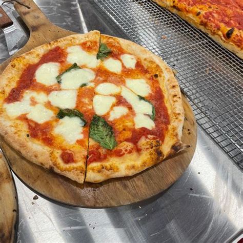 Cheezys Wood Fired Pizza Phoenix Roaming Hunger