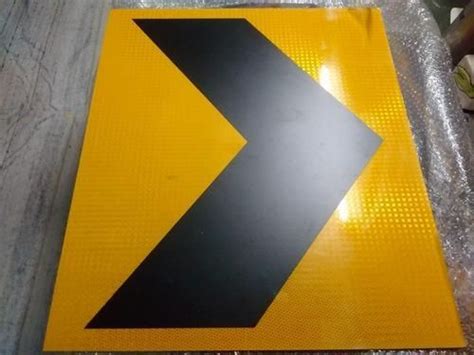 3m Retro Reflective Road Safety Sign Irc 67 For Road And Highways Rs