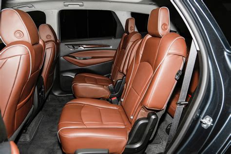 2018 Buick Enclave Avenir Rear Interior Seats 02 Motor Trend En Español