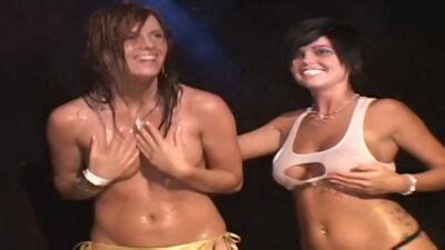 Its Porn College Girls Strip Naked Get Raunchy In Wet T Shirt Contest