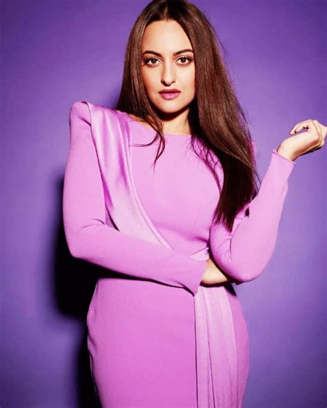 Sonakshi Sinhas Latest Stunning Pictures Prove She Is The Hottest Diva Of Bollywood Photos