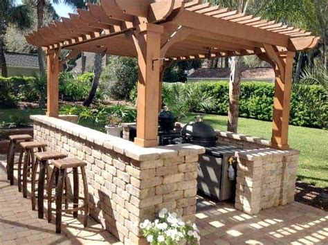 If you are considering an outdoor kitchen you would be doing yourself a disservice if you didn't call jose. Outdoor Kitchen Pergola Ideas | Pergolas for Your Outdoor ...