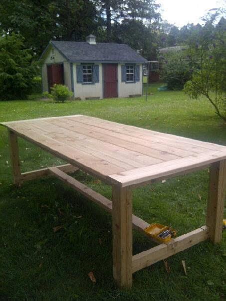 Ana White Outdoor Farmhouse Table Made Of Cedar Diy Projects