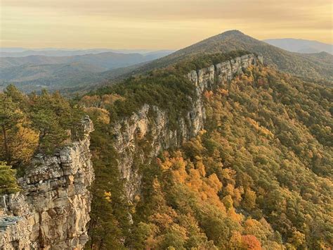North Fork Mountain Trail Is A Hike In West Virginia That Will Wow You
