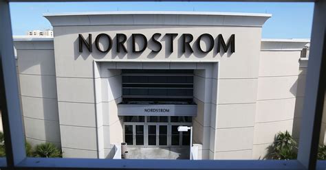 Nordstrom to offer 24/7 store pick up at 10 stores this holiday season