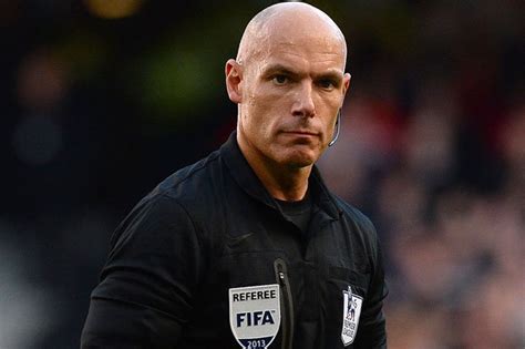 Just give howard webb a squad number. Howard Webb denies supporting Manchester United | Daily Star