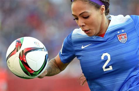 sydney leroux returns to vancouver but says she isn t looking back the new york times