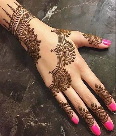 Back Hand Mehndi Designs That You Should Try