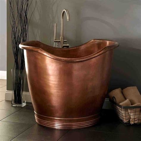 Soaking tubs, as used by the japanese, offer many advantages and can be found in bathrooms of luxury homes and hotels. This two person japanese soaking tub - the magnificent two ...