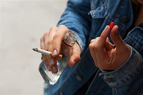 Large Declines Seen In Teen Substance Abuse Delinquency