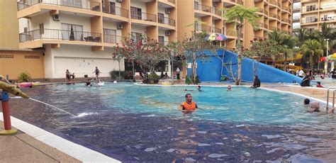 No añadimos ningún cargo al hacer la reserva con. Mohd Faiz bin Abdul Manan: Water Theme Park Gold Coast Morib
