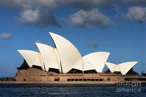 Iconic Sydney Opera House Side View New South Wales Australia