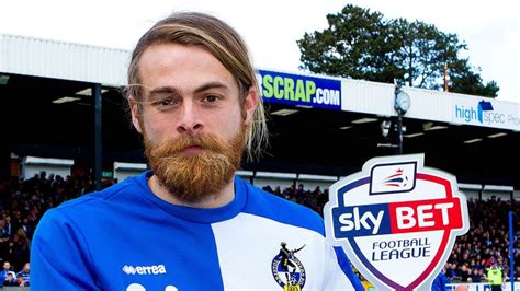 Bristol Rovers Midfielder Stuart Sinclair Named The Sky Bet Football League Unsung Hero Of The