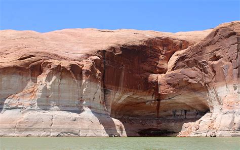 A Story In Stripes Droughts Relentless Hold On Lake Powell Marked By
