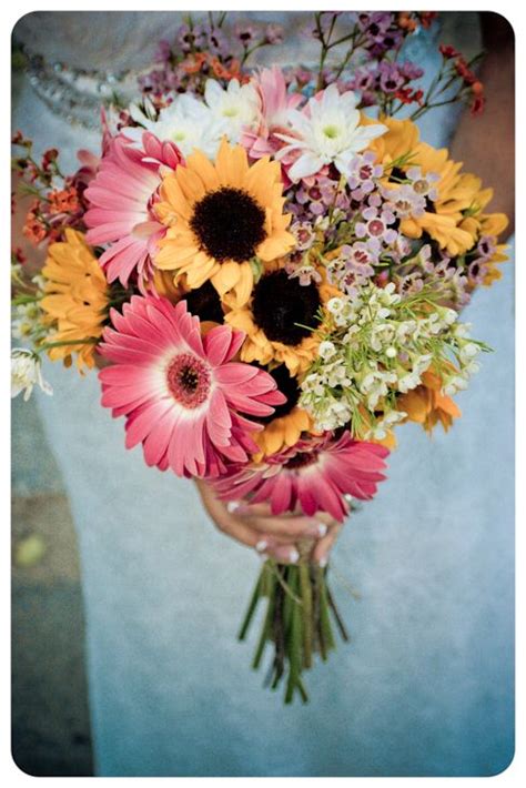 Alibaba.com offers 976 wedding bouquet daisies products. Pin by Amanda Simmonds on love | Diy wedding flowers ...