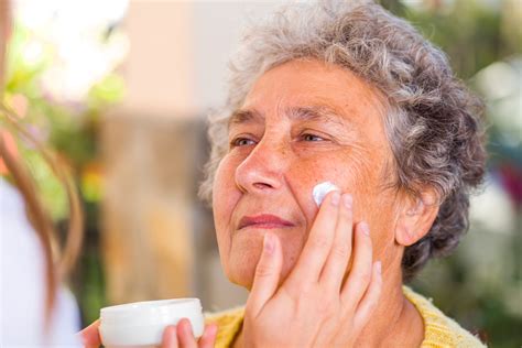 Elderly Skin Care Tips