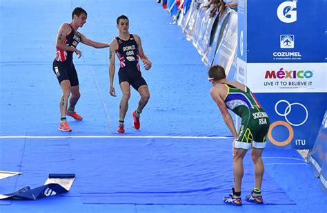 Jun 14, 2021 · jonny brownlee told the pa news agency: Alistair Brownlee helps exhausted brother Jonny over ...