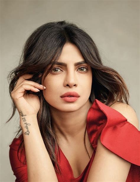 Sizzling Priyanka Chopra Red Look Bollywood