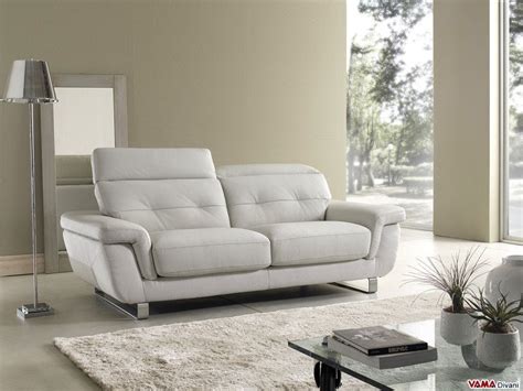 Un divano angolare piccolo per ambienti classici e moderni. Divano moderno piccolo Surf - VAMA Divani